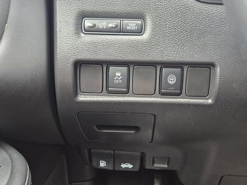 Used 2021 Nissan Murano SV FWD image 24