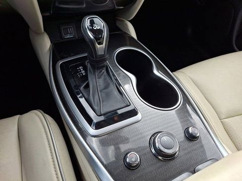 Used 2019 INFINITI QX60 Luxe w/ Essential Package image 21