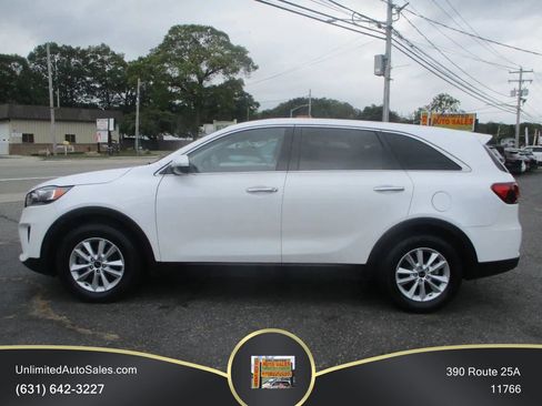 Used 2020 Kia Sorento FWD V6 image 4