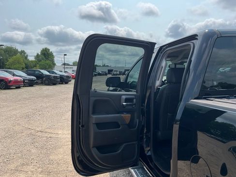 Used 2018 Chevrolet Silverado 1500 LTZ w/ Sport Package AWD/4WD image 28