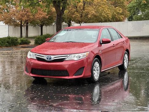 Used 2013 Toyota Camry LE image 9