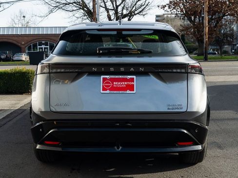 Used 2024 Nissan Ariya AWD image 5