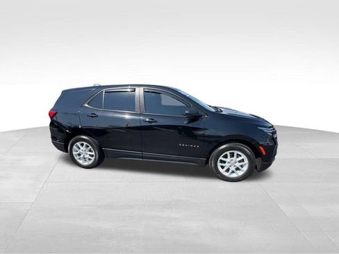Used 2023 Chevrolet Equinox LS w/ LS Convenience Package image 12