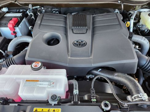 New 2026 Toyota Tundra SR5 w/ TRD Off-Road Premium Package image 27