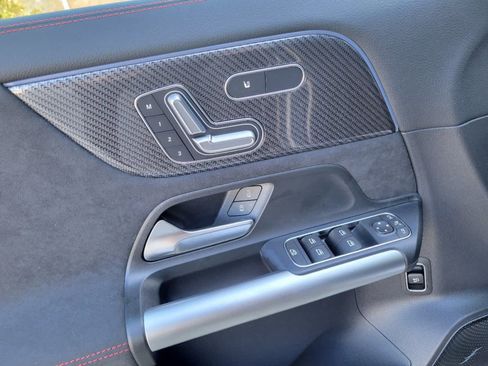 New 2025 Mercedes-Benz GLA 35 AMG 4MATIC image 13
