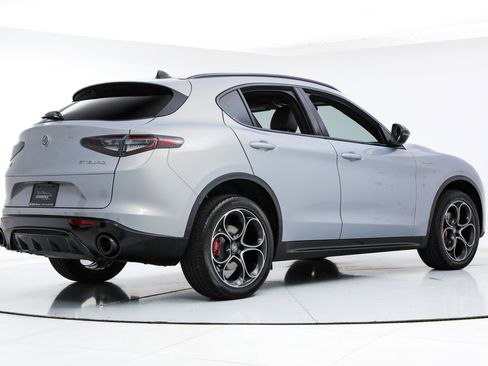 New 2026 Alfa Romeo Stelvio Sprint w/ Convenience Package AWD/4WD image 5