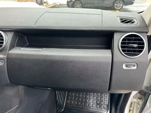 Used 2016 Land Rover LR4 HSE image 28