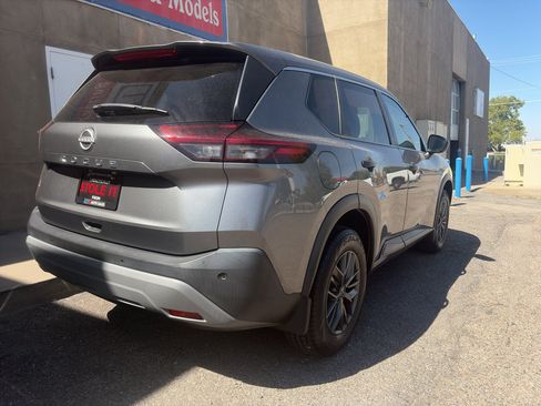 Used 2022 Nissan Rogue S FWD image 5