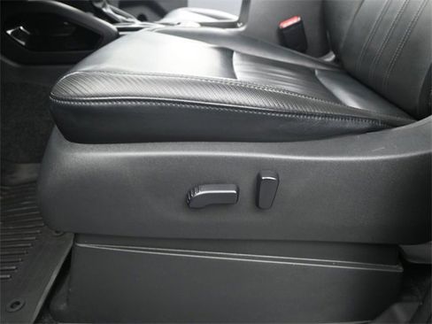 Used 2022 Nissan Frontier PRO-4X w/ Pro-4X Premium Package image 11