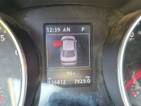 Used 2017 Volkswagen Jetta GLI FWD image 21