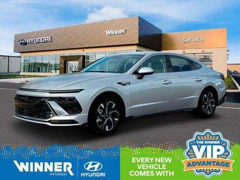 New 2025 Hyundai Sonata SEL image 2