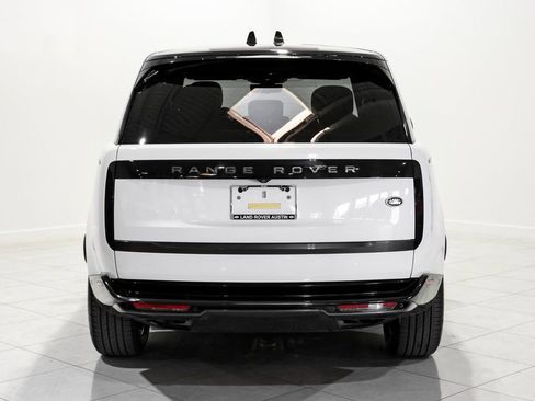 Used 2023 Land Rover Range Rover SE image 8