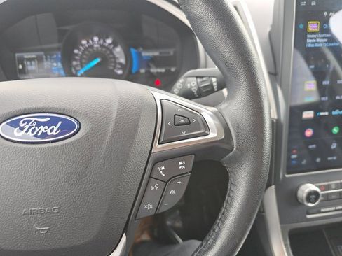 Used 2023 Ford Edge SEL image 17