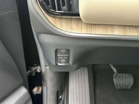 New 2025 Nissan Armada Platinum Reserve image 22