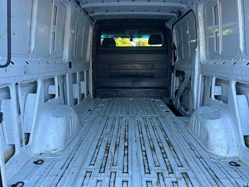 Used 2016 Mercedes-Benz Sprinter 2500 image 15