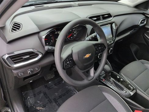 Used 2023 Chevrolet TrailBlazer LT w/ Convenience Package image 10