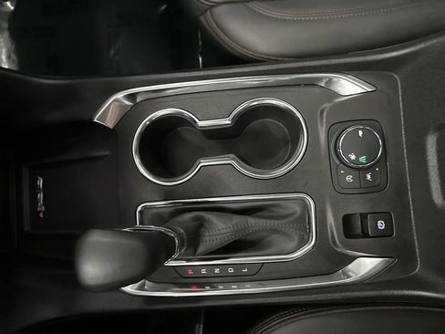 Used 2023 Chevrolet Traverse High Country image 20