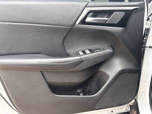 Used 2022 Mitsubishi Outlander SE FWD image 10