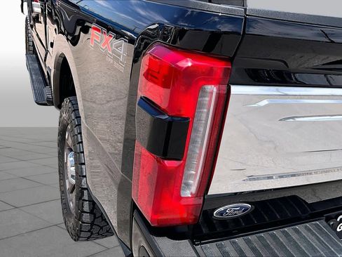 Used 2024 Ford F250 King Ranch w/ FX4 Off-Road Package AWD/4WD image 28