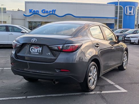 Used 2018 Toyota Yaris iA image 3