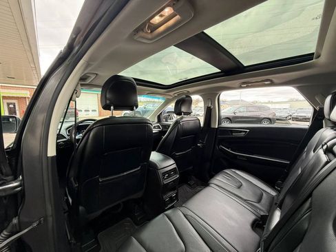 Used 2015 Ford Edge Titanium w/ Equipment Group 302A AWD/4WD image 13