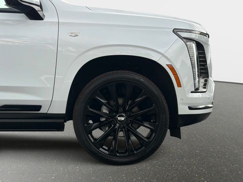 Used 2026 Cadillac Escalade Platinum Sport w/ LPO, ONYX Package AWD/4WD image 21