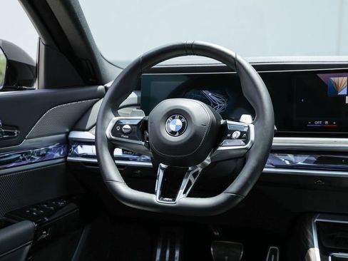 Used 2024 BMW 740i RWD image 31