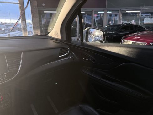 Used 2019 Buick Encore Essence image 44