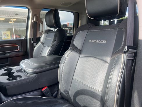 Used 2025 RAM 3500 Laramie AWD/4WD image 8