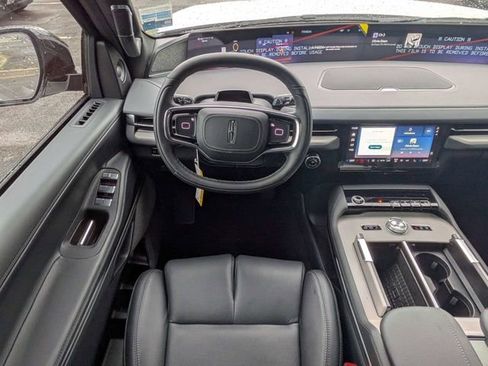 New 2026 Lincoln Navigator L Reserve w/ Jet Appearance Package image 14