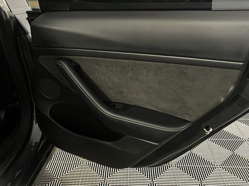 Used 2023 Tesla Model 3 Performance image 26