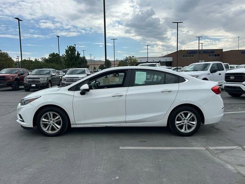 Used 2018 Chevrolet Cruze LT image 7