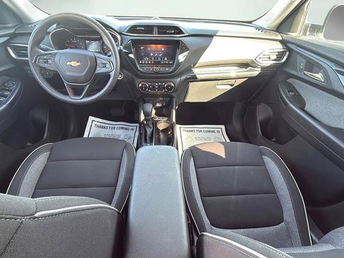 Used 2023 Chevrolet TrailBlazer LT w/ Convenience Package AWD/4WD image 29