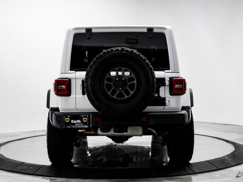 Used 2022 Jeep Wrangler Unlimited Rubicon w/ Xtreme Recon 35" Tire Package image 12