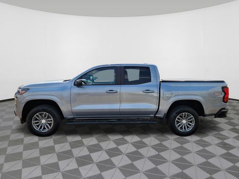 Used 2023 Chevrolet Colorado LT w/ LT Convenience Package II AWD/4WD image 5