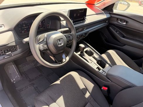 Used 2025 Honda Accord SE image 7