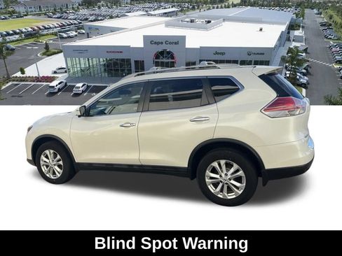 Used 2016 Nissan Rogue SV w/ SV Premium Package AWD/4WD image 9
