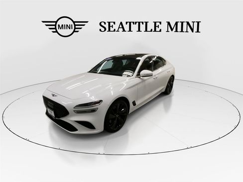 Used 2022 Genesis G70 3.3T w/ Sport Advanced Package image 5