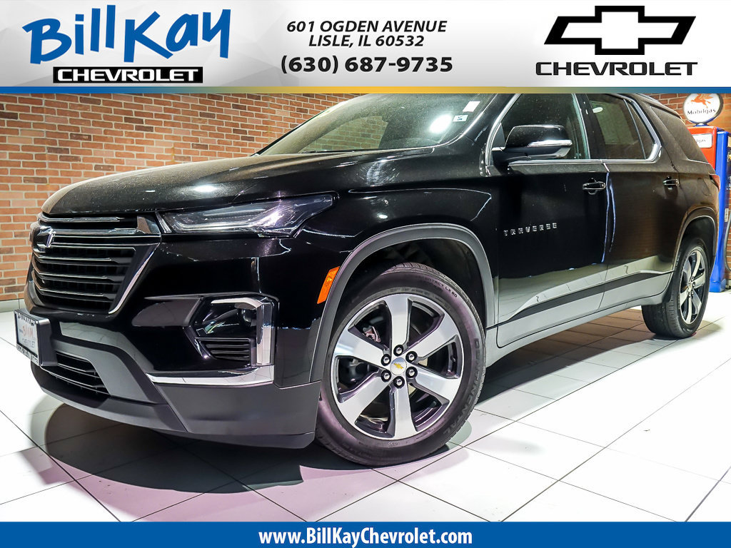 Used 2023 Chevrolet Traverse LT w/ LT Premium Package AWD/4WD image 1