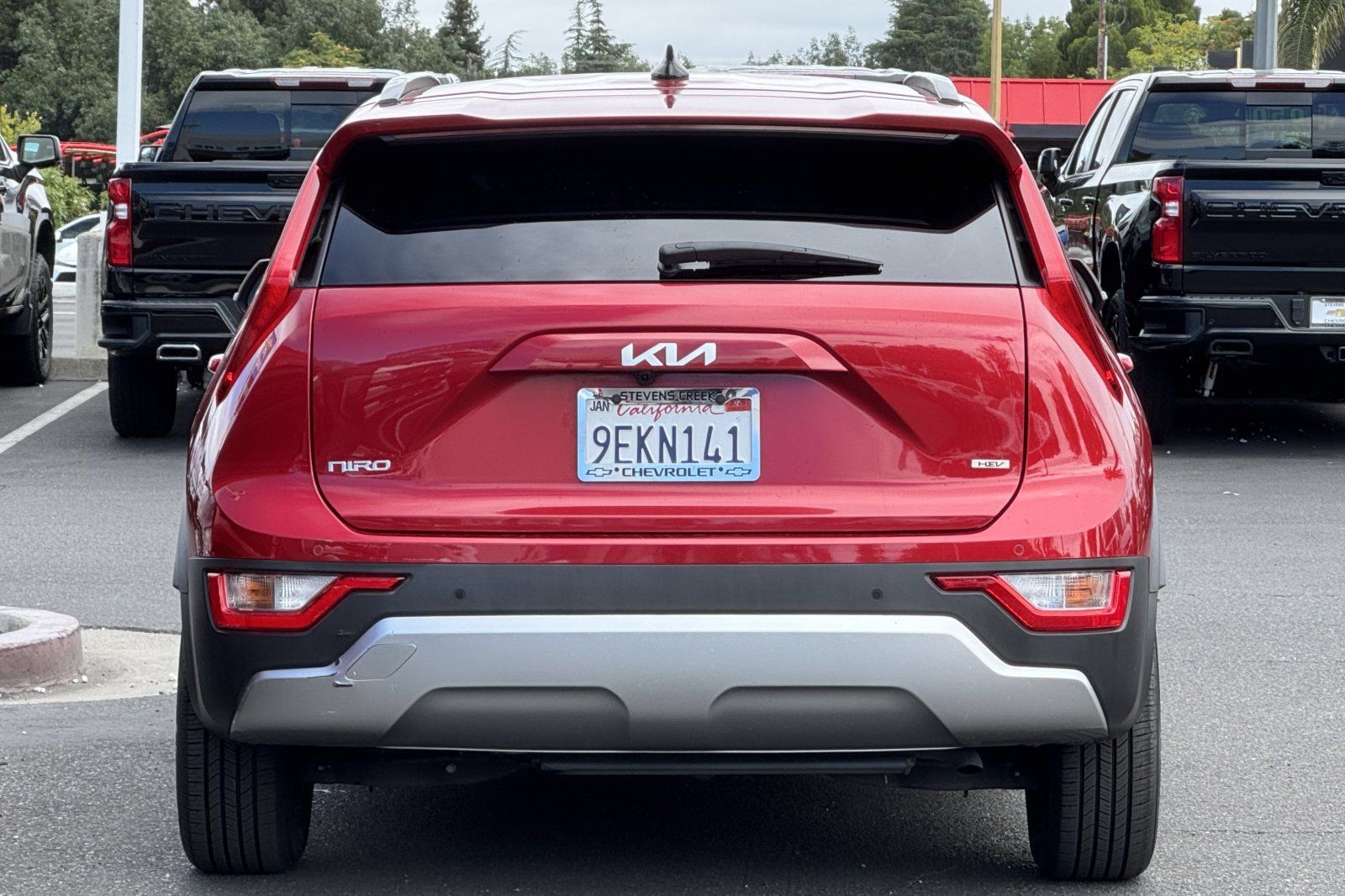 Used 2023 Kia Niro EX FWD image 6