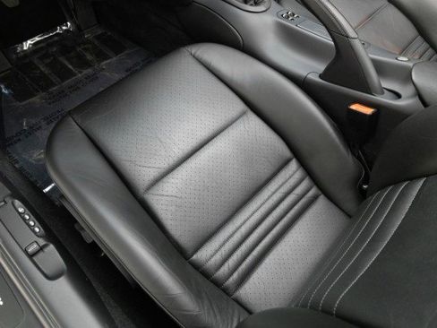 Used 2001 Porsche 911 Carrera image 40