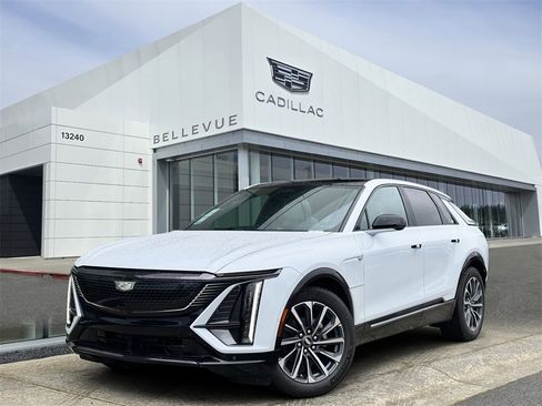 New 2026 Cadillac Lyriq Premium Sport image 1