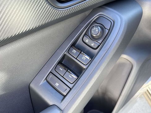 New 2025 Subaru Crosstrek 2.0i Premium image 19