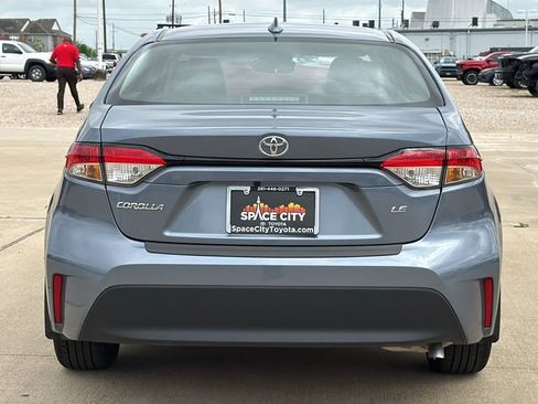 Certified 2025 Toyota Corolla LE image 4