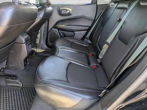 Used 2020 Jeep Compass Latitude w/ Cold Weather Group image 18