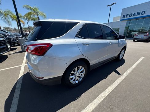 Used 2020 Chevrolet Equinox LS FWD image 11