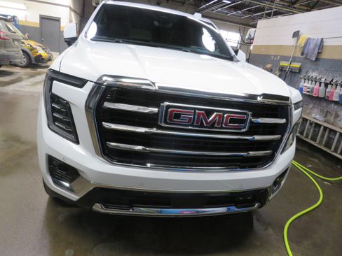 New 2026 GMC Yukon Elevation w/ Elevation Premium Package image 2
