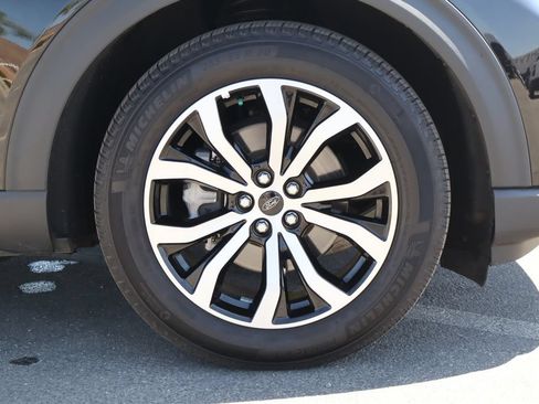 Used 2025 Ford Explorer ST-Line w/ Premium Package RWD image 9