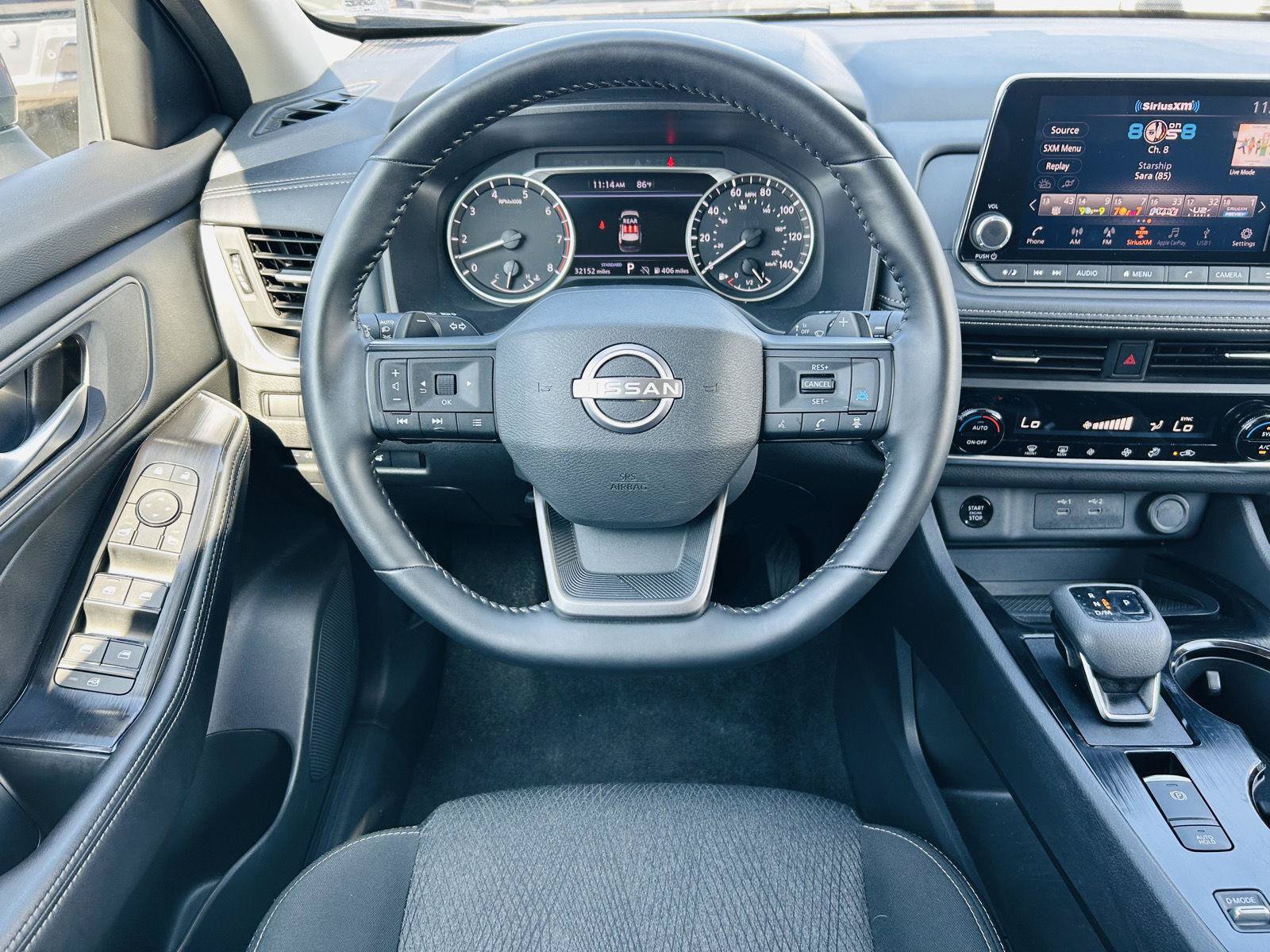 Used 2025 Nissan Rogue SV FWD image 13
