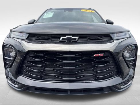 Used 2021 Chevrolet TrailBlazer RS w/ Sun and Liftgate Package AWD/4WD image 8